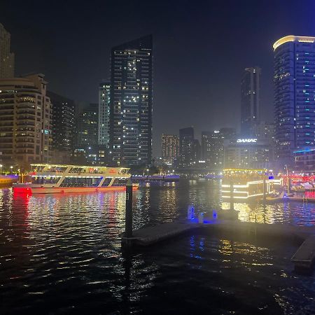 Private Gorgeous Room With Marina View With Shared Kitchen In Shared Apartment Dubai Exterior foto